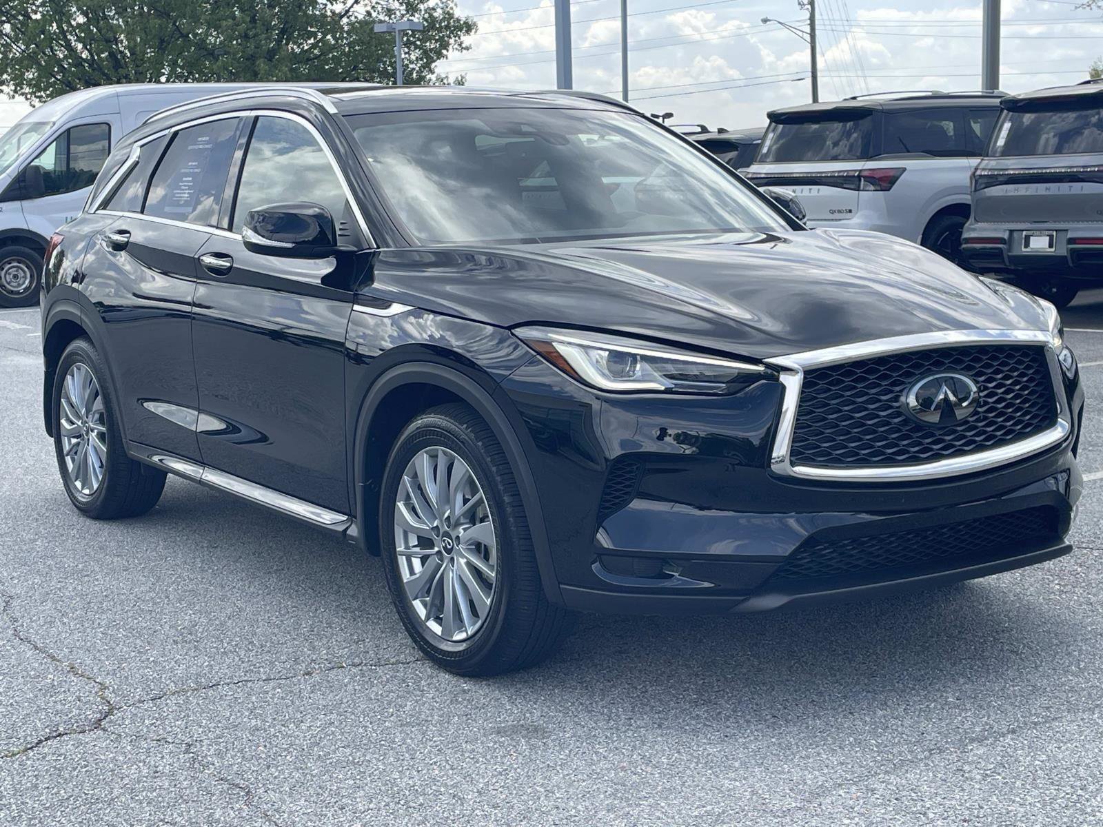 Certified 2025 INFINITI QX50 Luxe AWD/4WD image 5