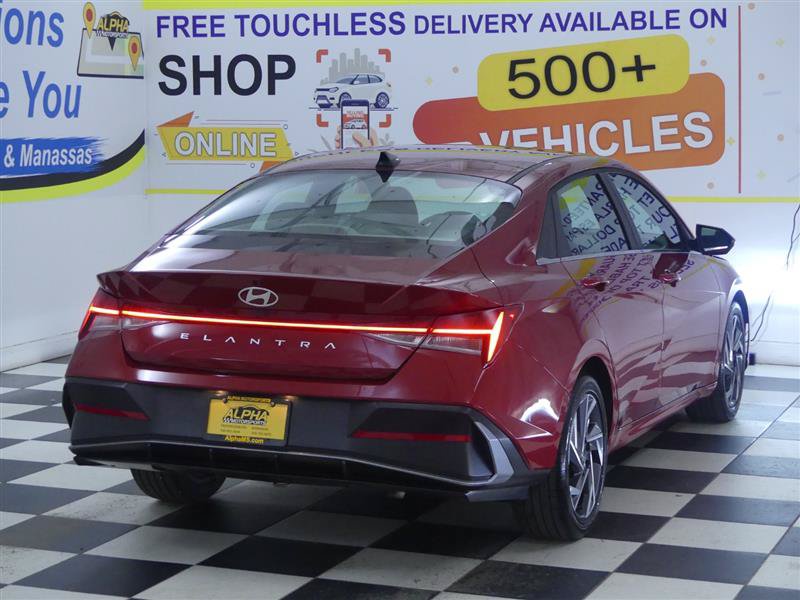 Used 2025 Hyundai Elantra SEL FWD image 7