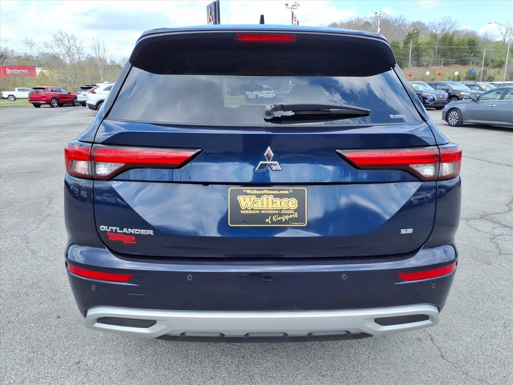 Used 2022 Mitsubishi Outlander SE image 17