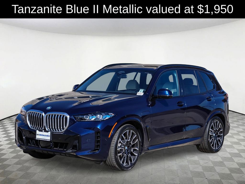 Used 2026 BMW X5 xDrive50e w/ M Sport Package image 3