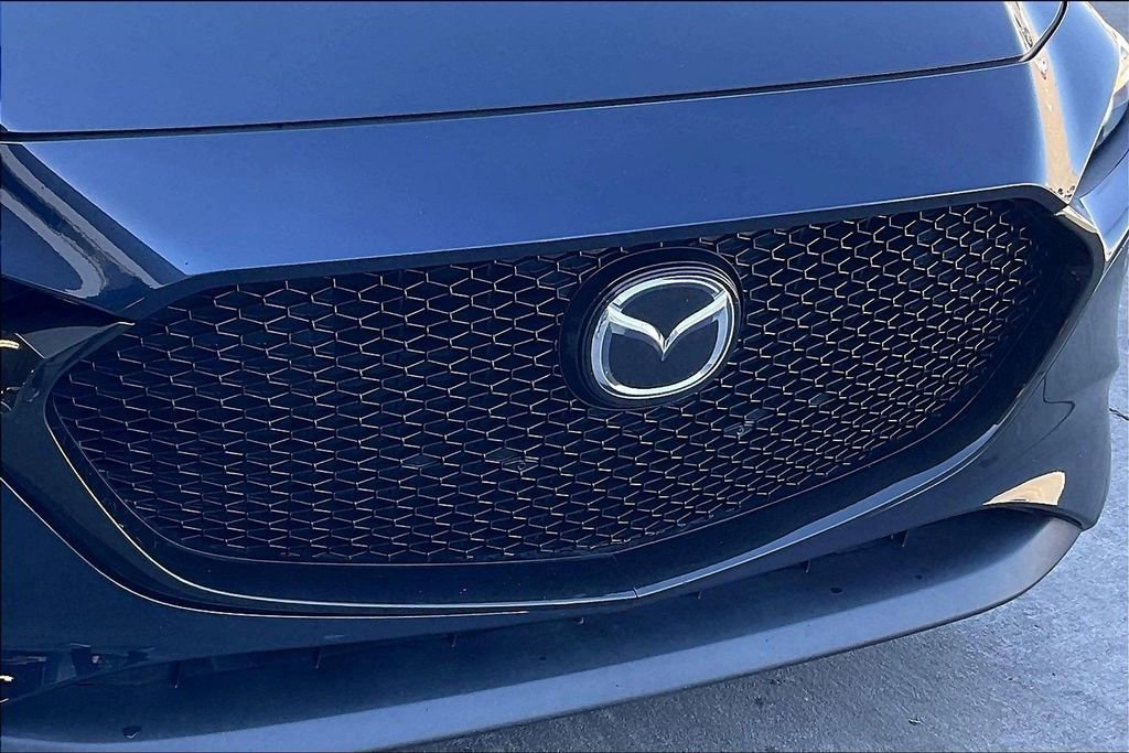 Used 2019 MAZDA MAZDA3 Hatchback w/ Preferred Package FWD image 29