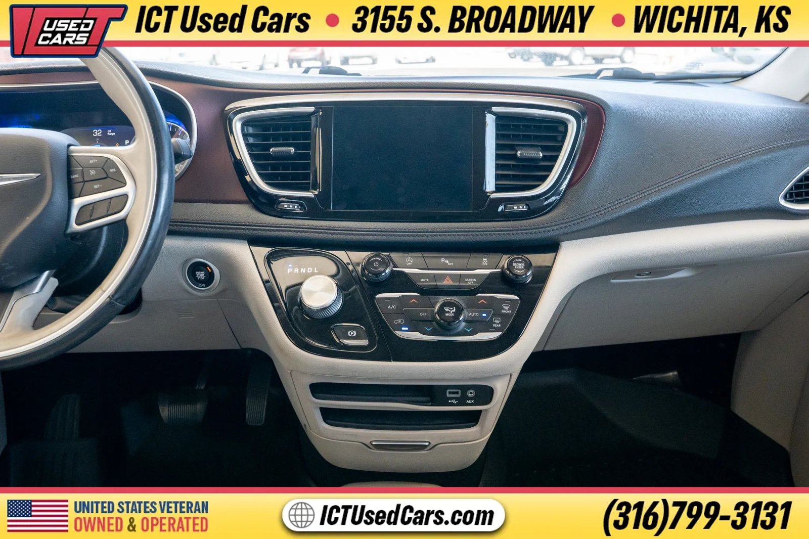 Used 2020 Chrysler Pacifica Limited FWD image 22
