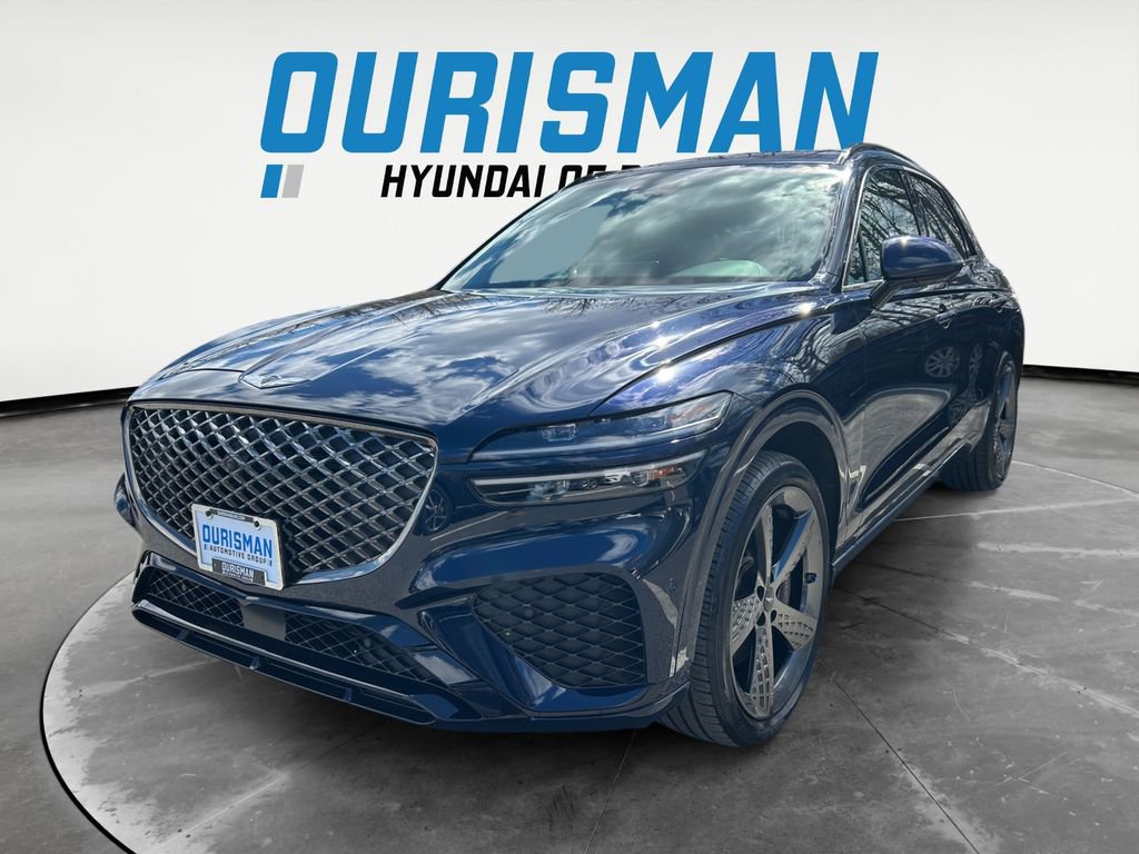 Used 2023 Genesis GV70 2.5T w/ Sport Prestige Package image 2