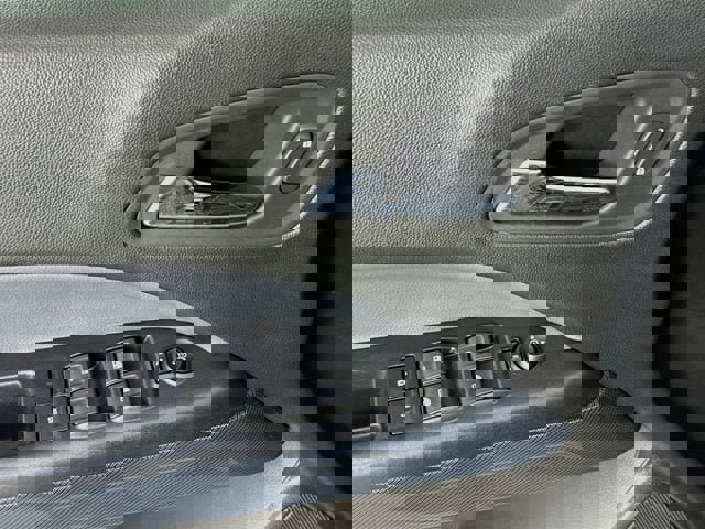 Used 2021 Chevrolet Colorado Z71 w/ Safety Package image 18