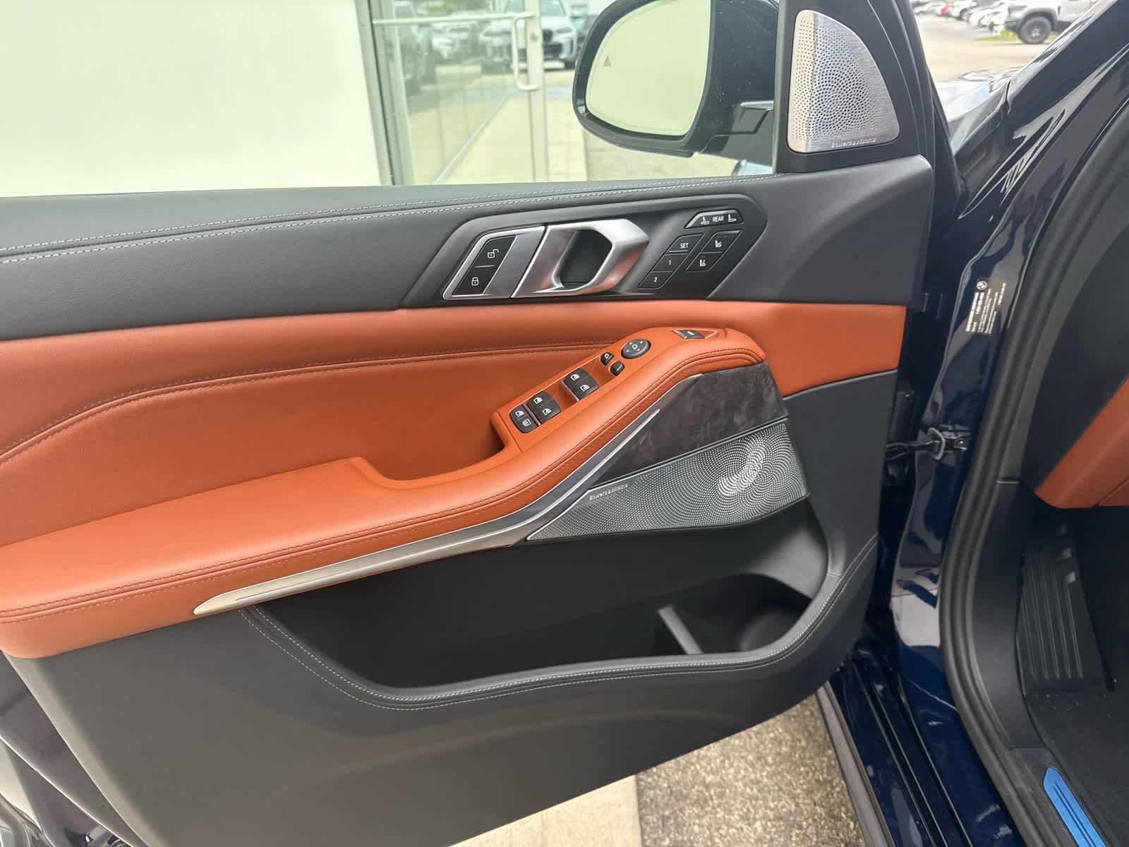New 2026 BMW ALPINA XB7 image 22