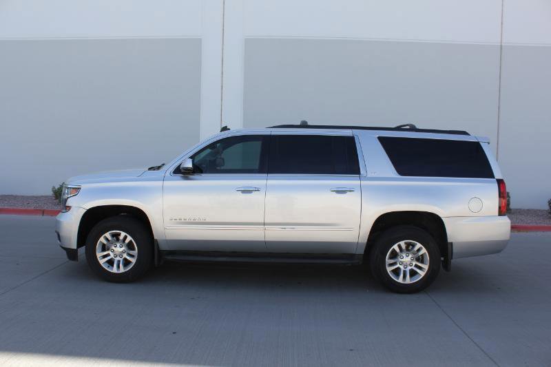 Used 2015 Chevrolet Suburban LT image 8