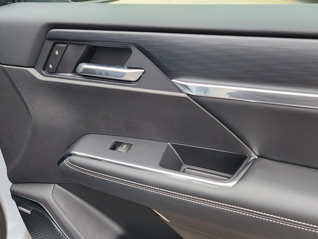 New 2026 GMC Acadia Elevation w/ Black Edition image 39