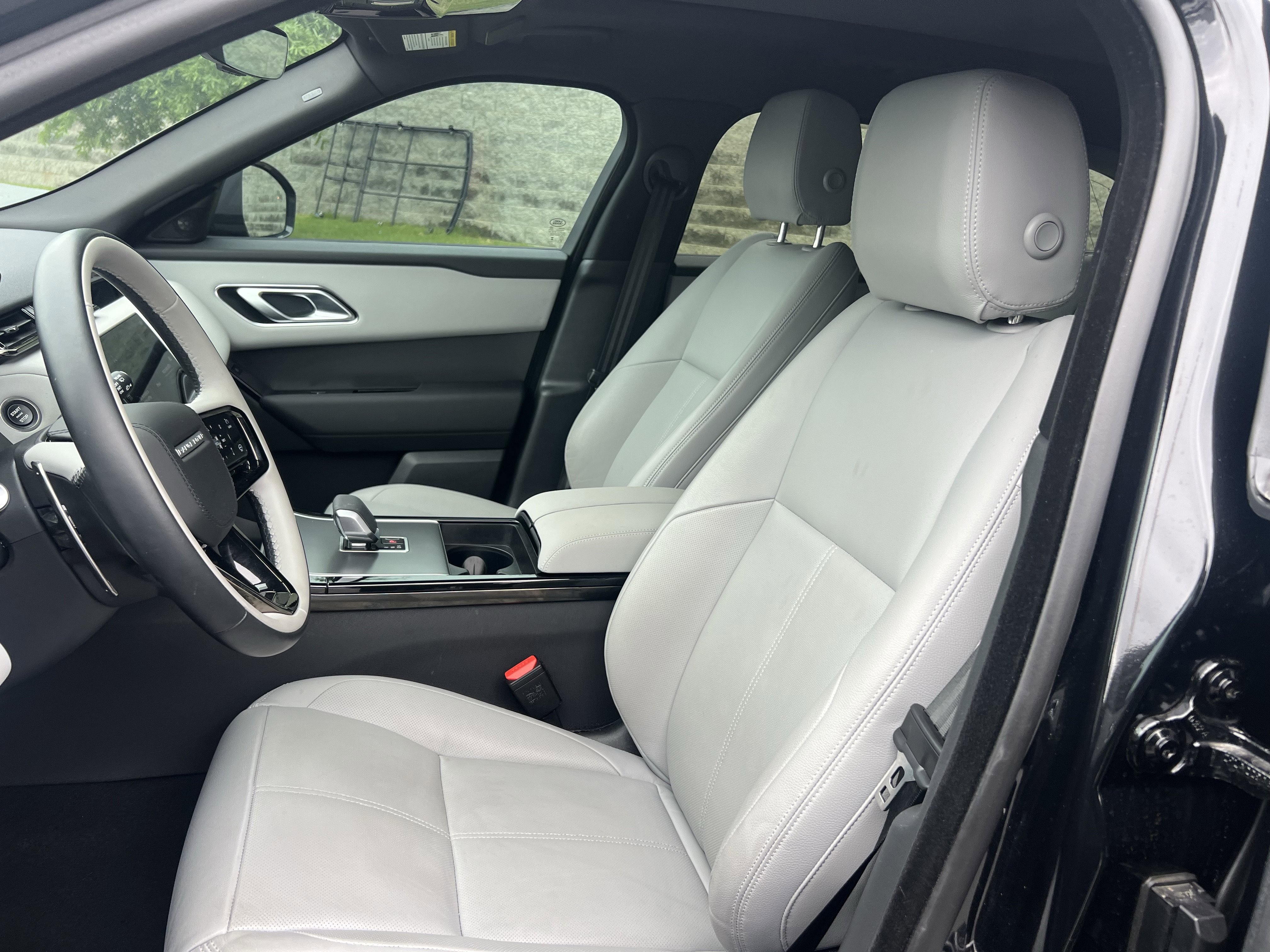 Certified 2026 Land Rover Range Rover Velar S AWD/4WD image 16