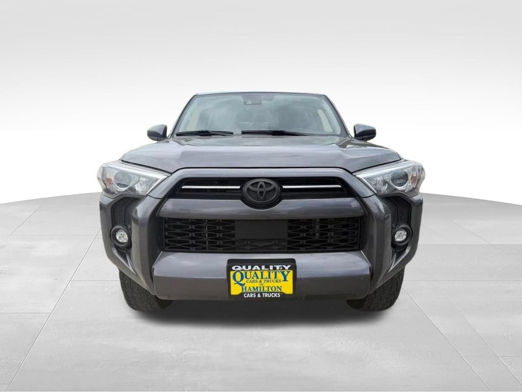 Used 2021 Toyota 4Runner SR5 AWD/4WD image 8