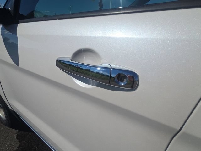Used 2012 Ford Explorer XLT FWD image 17