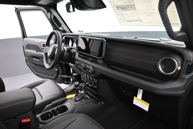 New 2026 Jeep Gladiator Sport AWD/4WD image 17