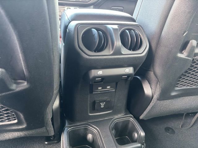 Used 2022 Jeep Wrangler Unlimited Rubicon image 16