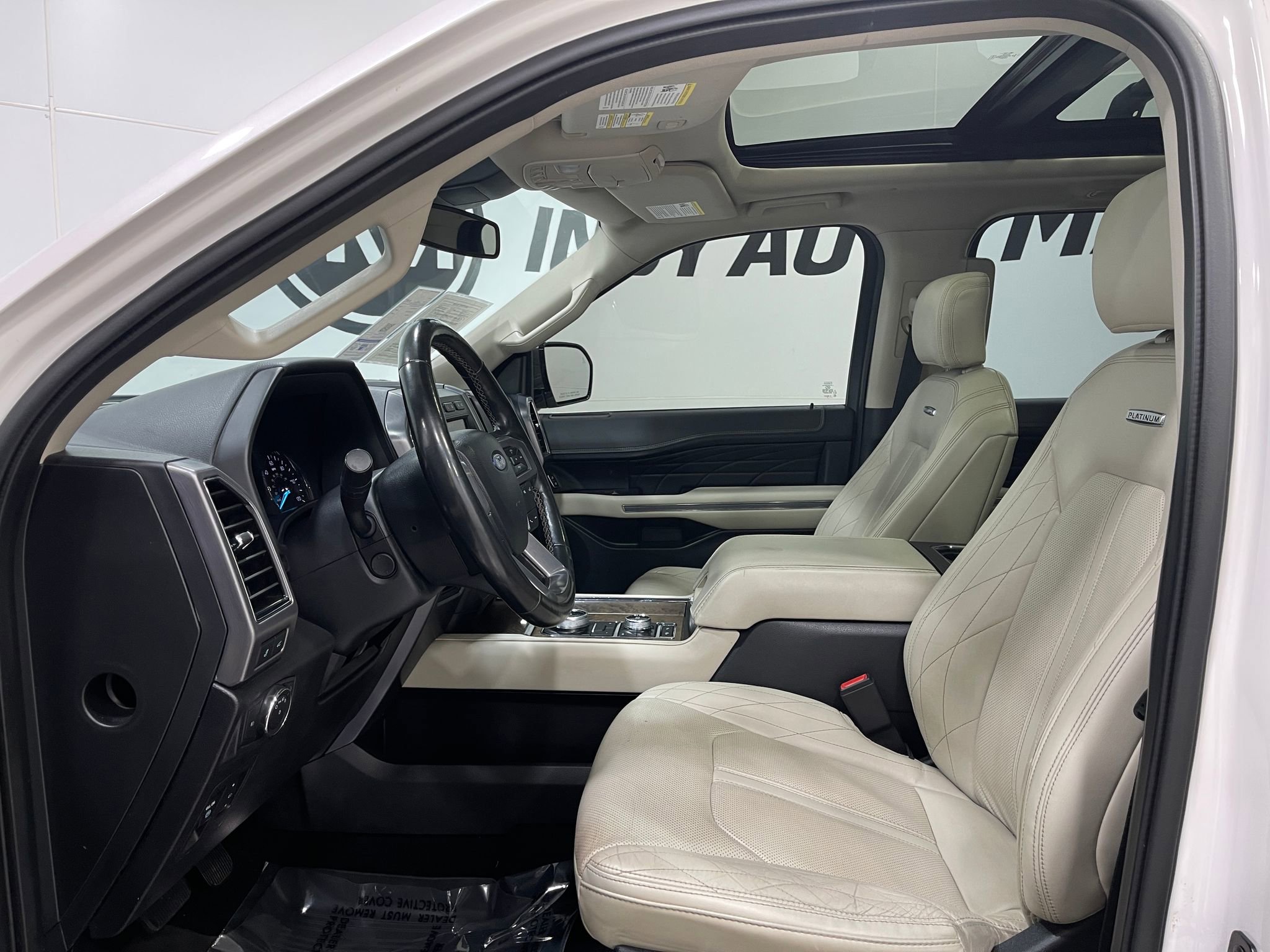 Used 2019 Ford Expedition Max Platinum AWD/4WD image 13