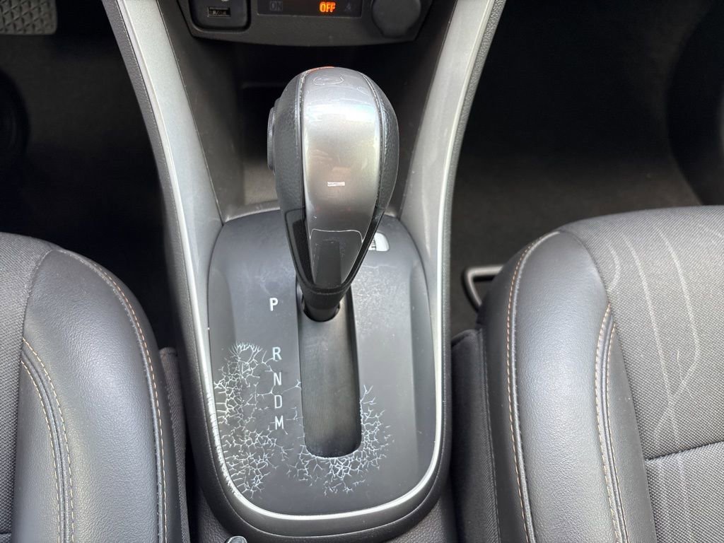 Used 2022 Chevrolet Trax LT w/ Midnight Edition image 30