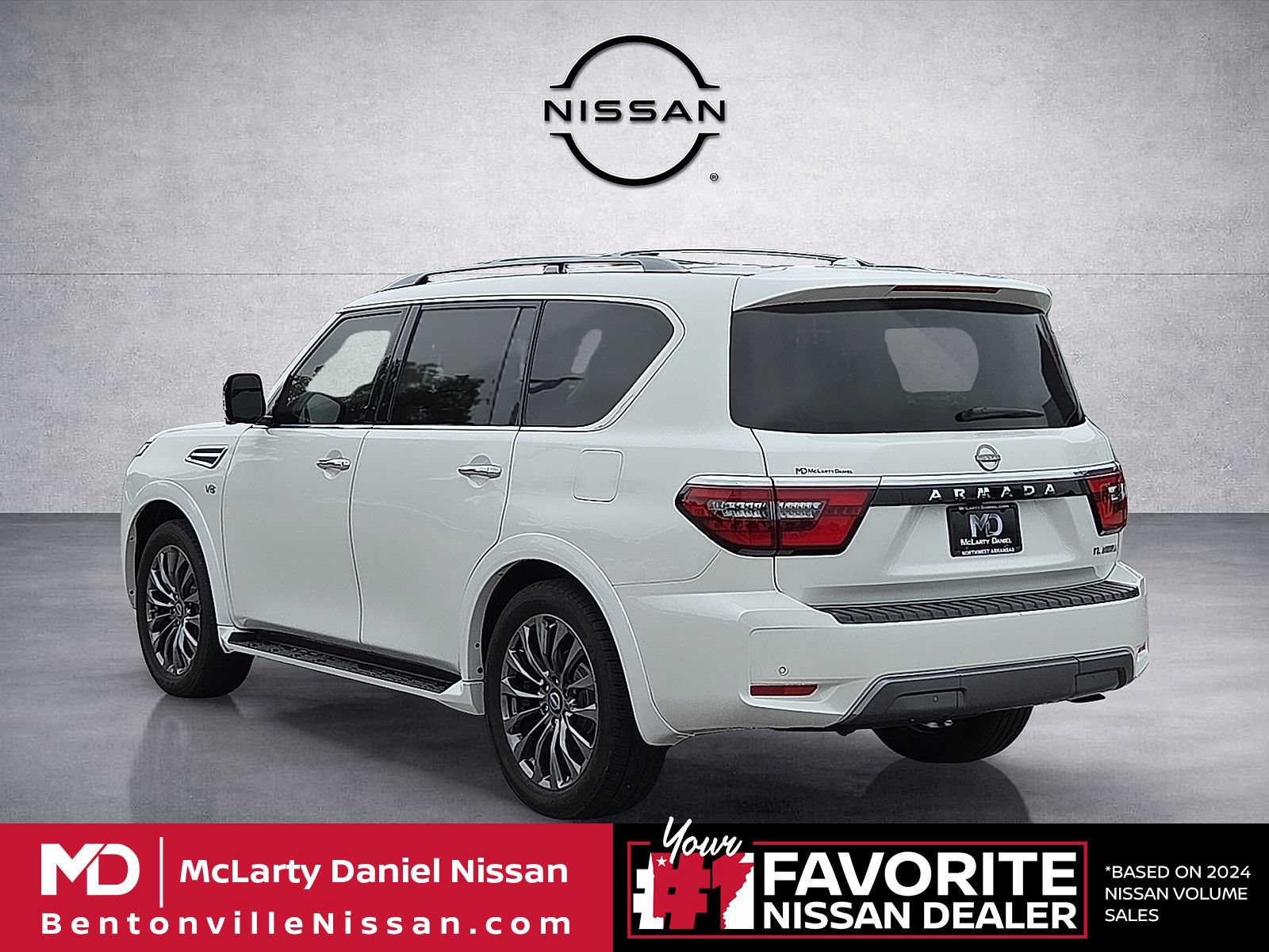 Used 2022 Nissan Armada Platinum w/ Captain's Chairs Package AWD/4WD video 4