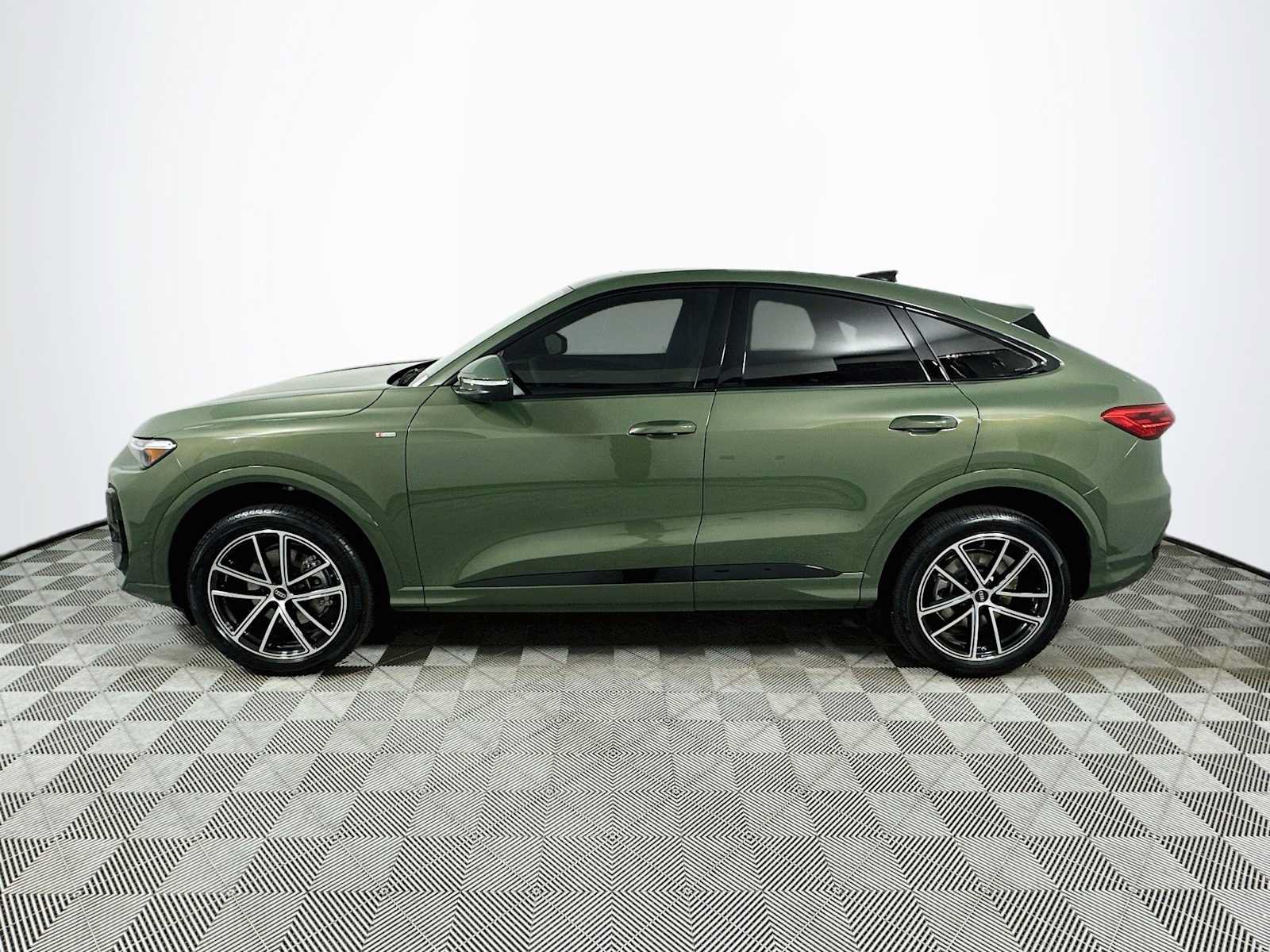New 2026 Audi Q5 Premium Plus AWD/4WD image 4