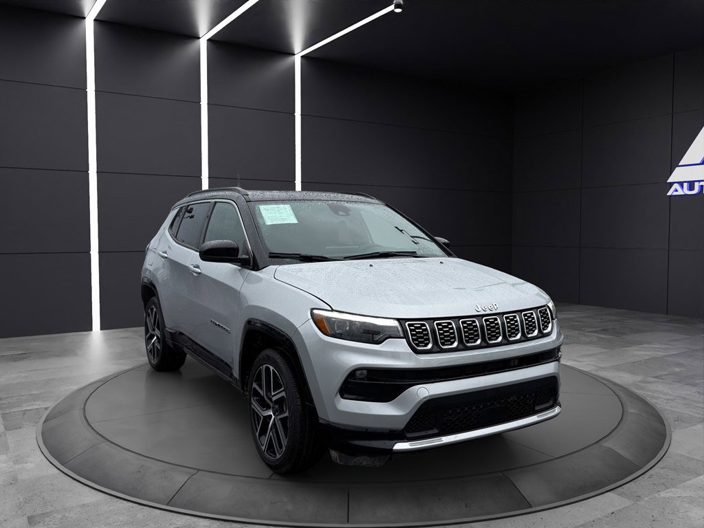 Used 2025 Jeep Compass Limited w/ Elite Group AWD/4WD image 3