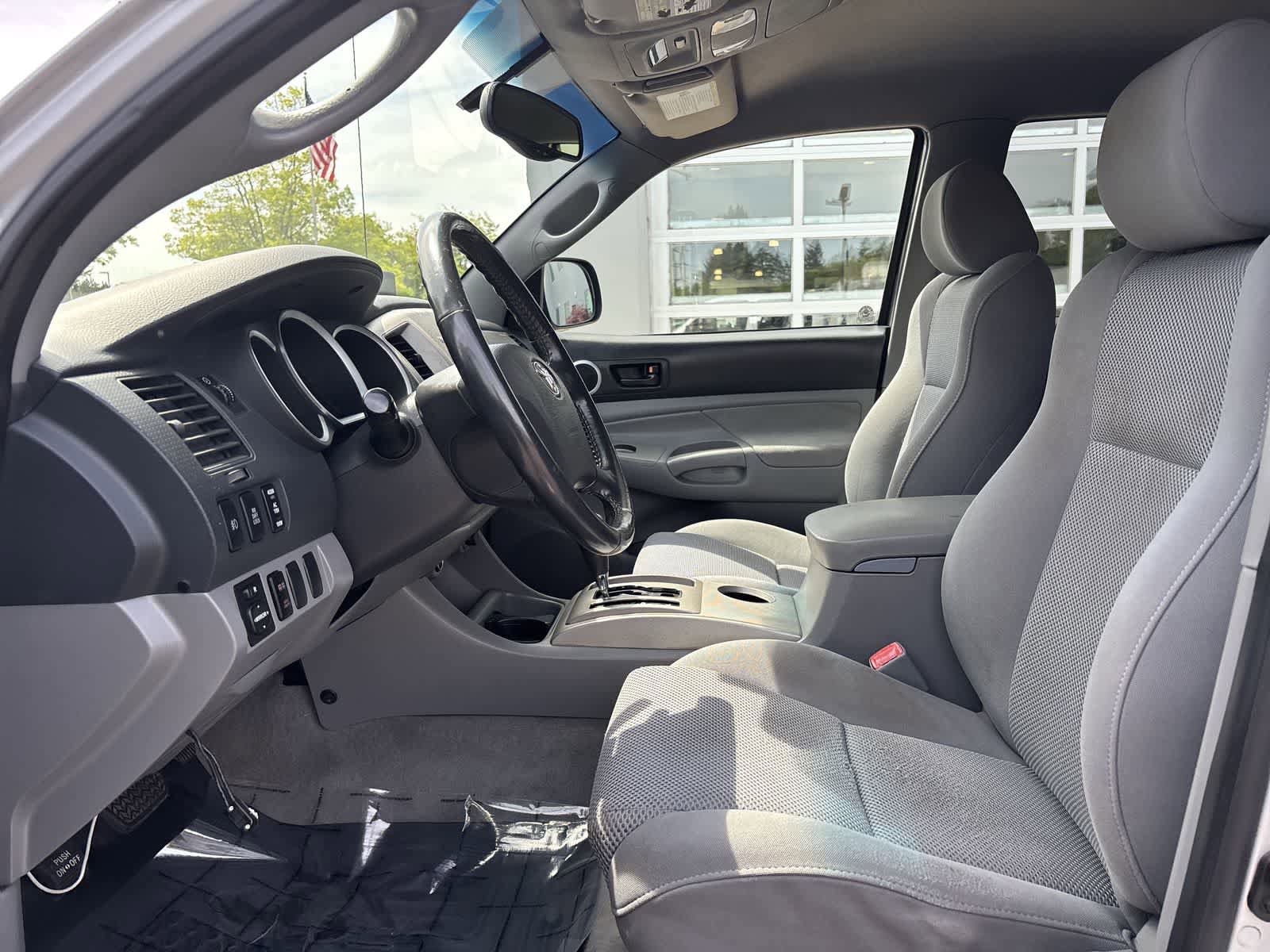 Used 2005 Toyota Tacoma PreRunner RWD image 13