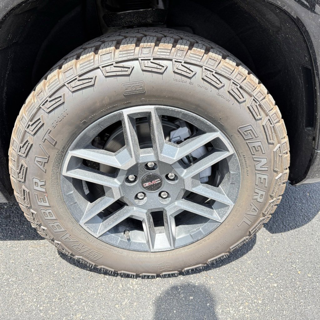 New 2026 GMC Terrain AT4 w/ Convenience Package III image 9