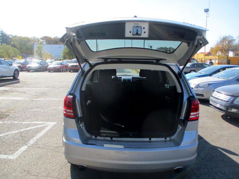 Used 2010 Dodge Journey SXT w/ Premium Convenience Group image 6