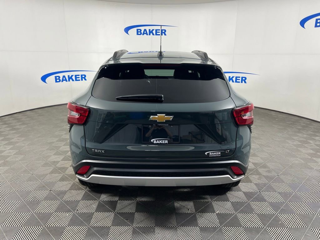 New 2026 Chevrolet Trax LT w/ LT Convenience Package FWD image 4