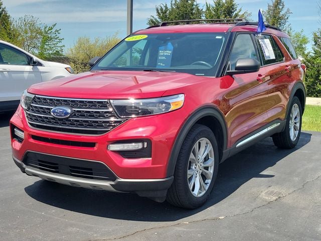 Certified 2023 Ford Explorer XLT w/ Equipment Group 202A AWD/4WD image 2