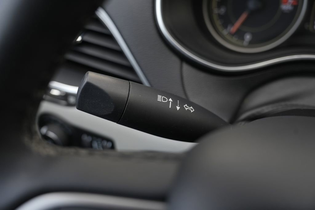 Used 2021 Jeep Cherokee Latitude Plus image 41