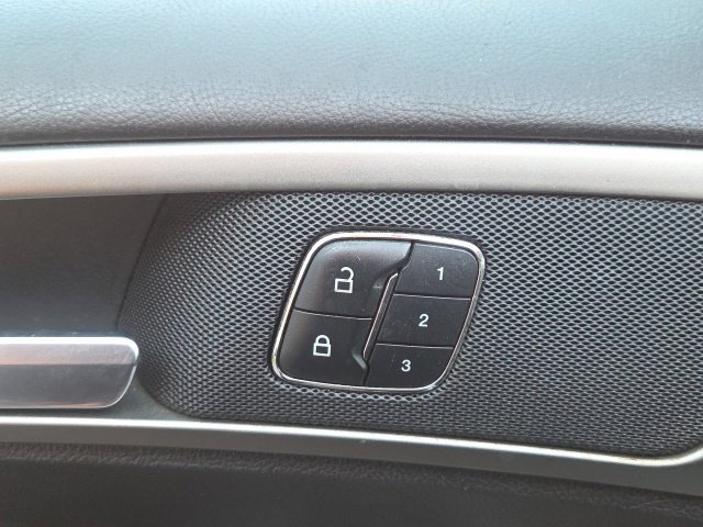 Used 2014 Ford Fusion SE w/ Equipment Group 202A FWD image 19