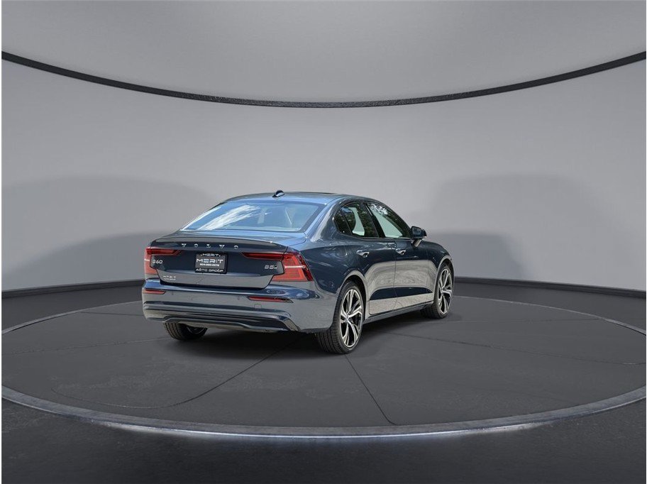 Used 2024 Volvo S60 B5 Core AWD/4WD image 13