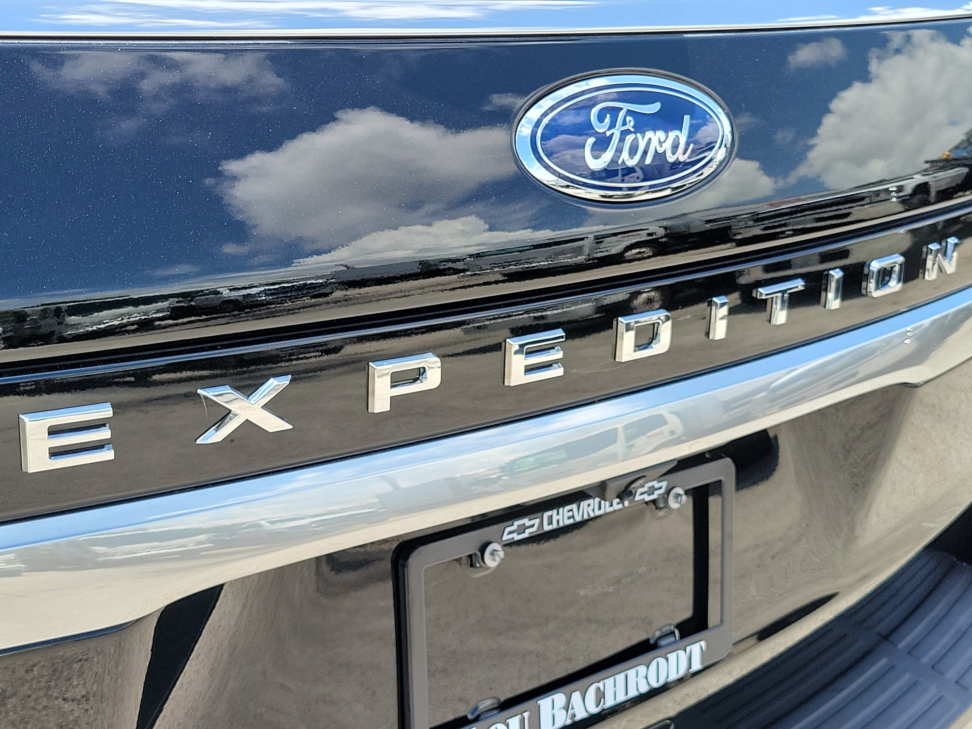 Used 2023 Ford Expedition Platinum AWD/4WD image 11