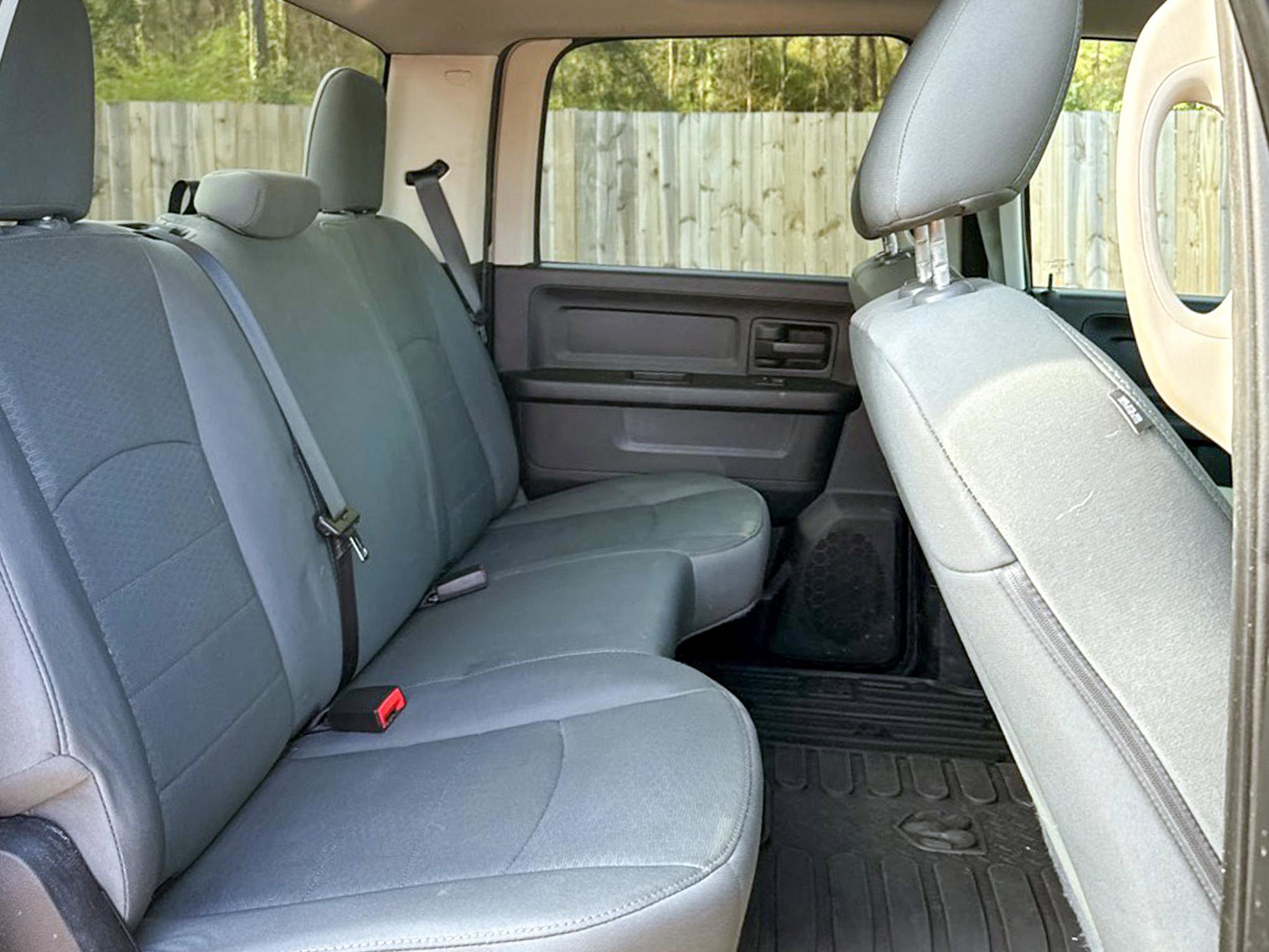 Used 2016 RAM 2500 Tradesman w/ Chrome Appearance Group image 23