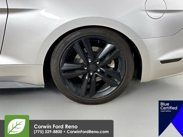 Used 2017 Ford Mustang Coupe image 32