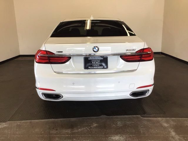Used 2016 BMW 750i xDrive AWD/4WD image 20