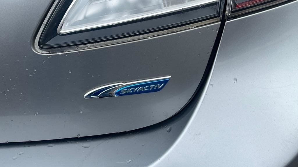 Used 2013 MAZDA MAZDA3 i Grand Touring image 11