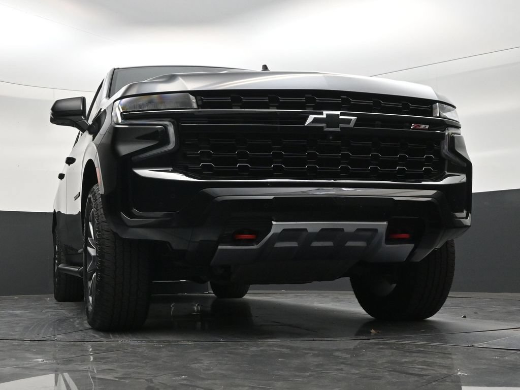 Used 2023 Chevrolet Suburban Z71 w/ Luxury Package AWD/4WD image 26
