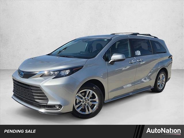 New 2025 Toyota Sienna XLE