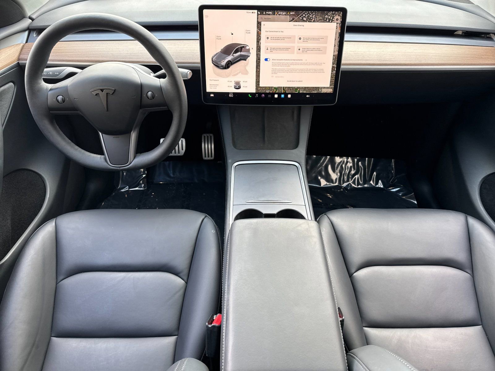 Used 2024 Tesla Model Y Performance image 13