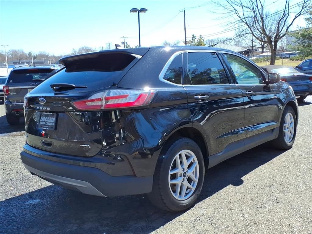 Certified 2022 Ford Edge SEL w/ Convenience Package AWD/4WD image 6
