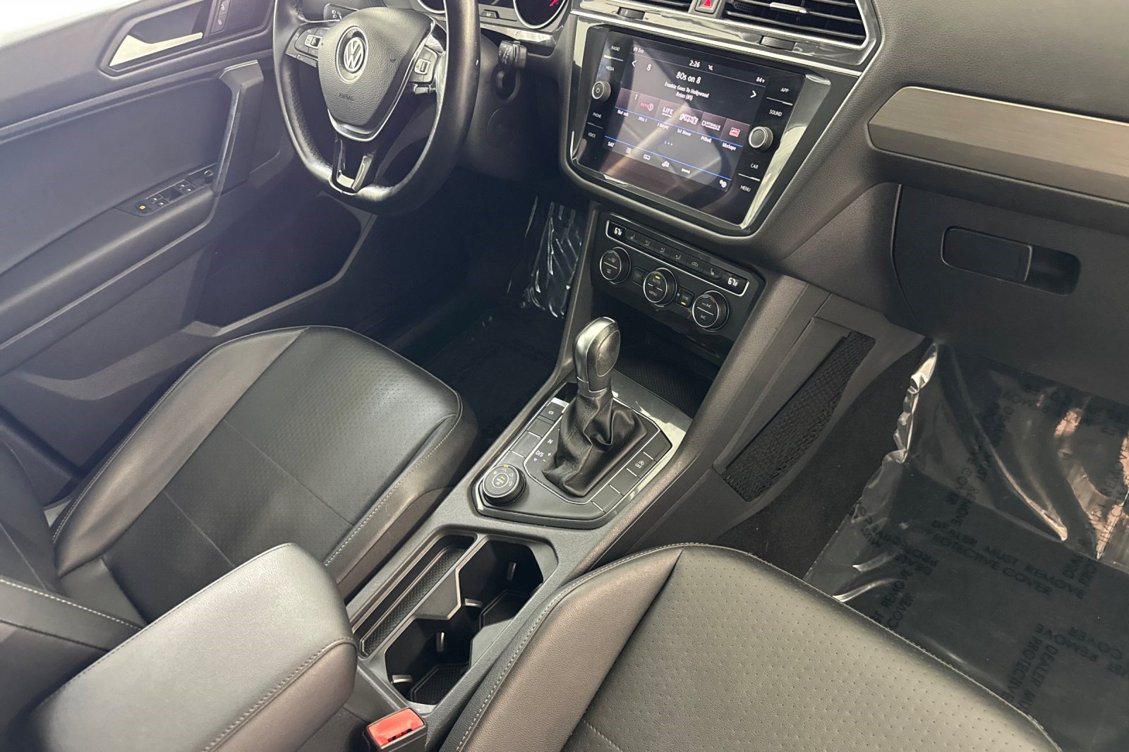 Used 2019 Volkswagen Tiguan SE AWD/4WD image 34