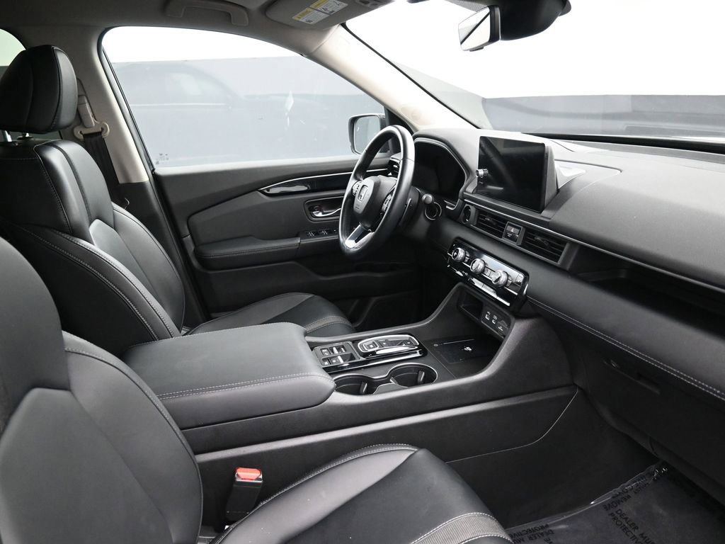 Used 2023 Honda Pilot EX-L image 2
