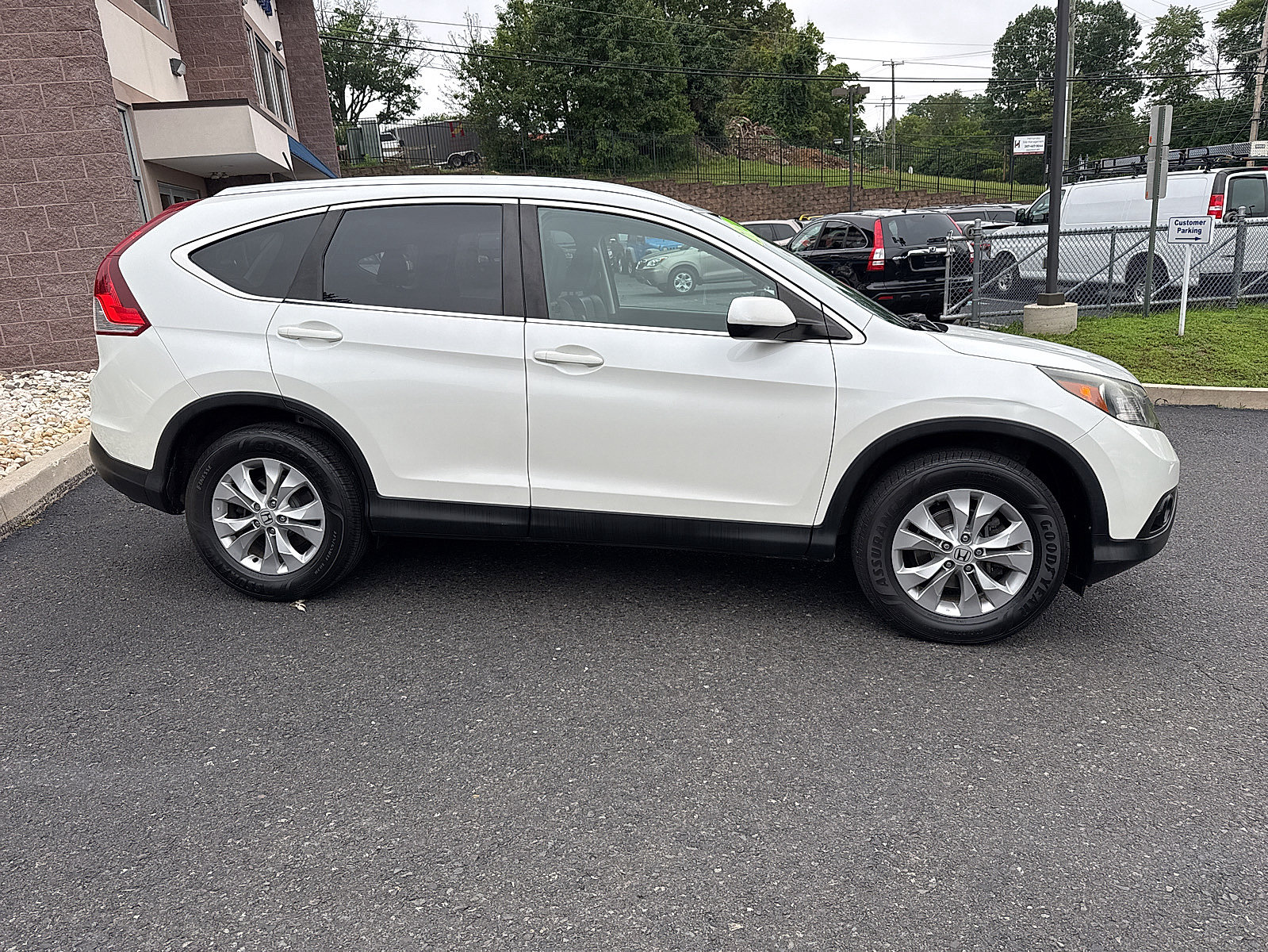 Used 2014 Honda CR-V EX-L image 3