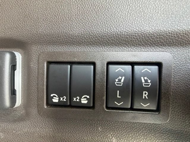 Used 2022 GMC Yukon Denali w/ Denali Premium Package RWD image 33