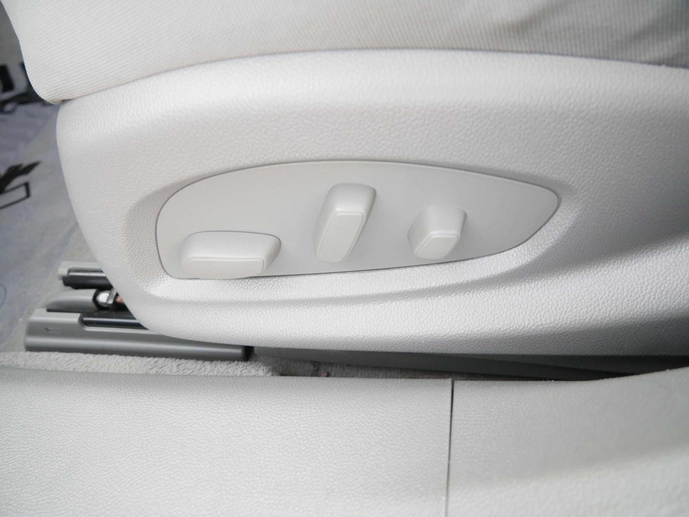 Used 2017 Chevrolet Impala LS image 19