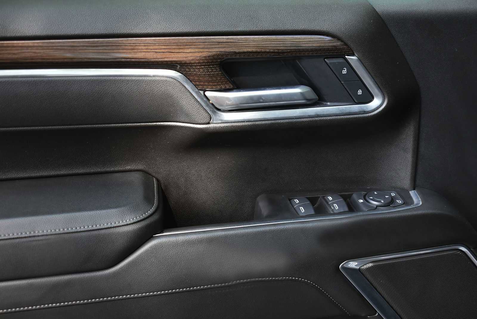 Used 2025 Chevrolet Silverado 1500 LT image 20