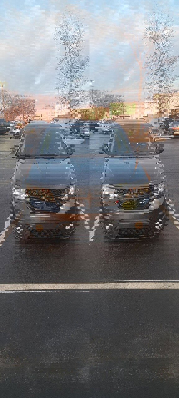 Used 2019 Dodge Journey SE w/ Premium Group image 6