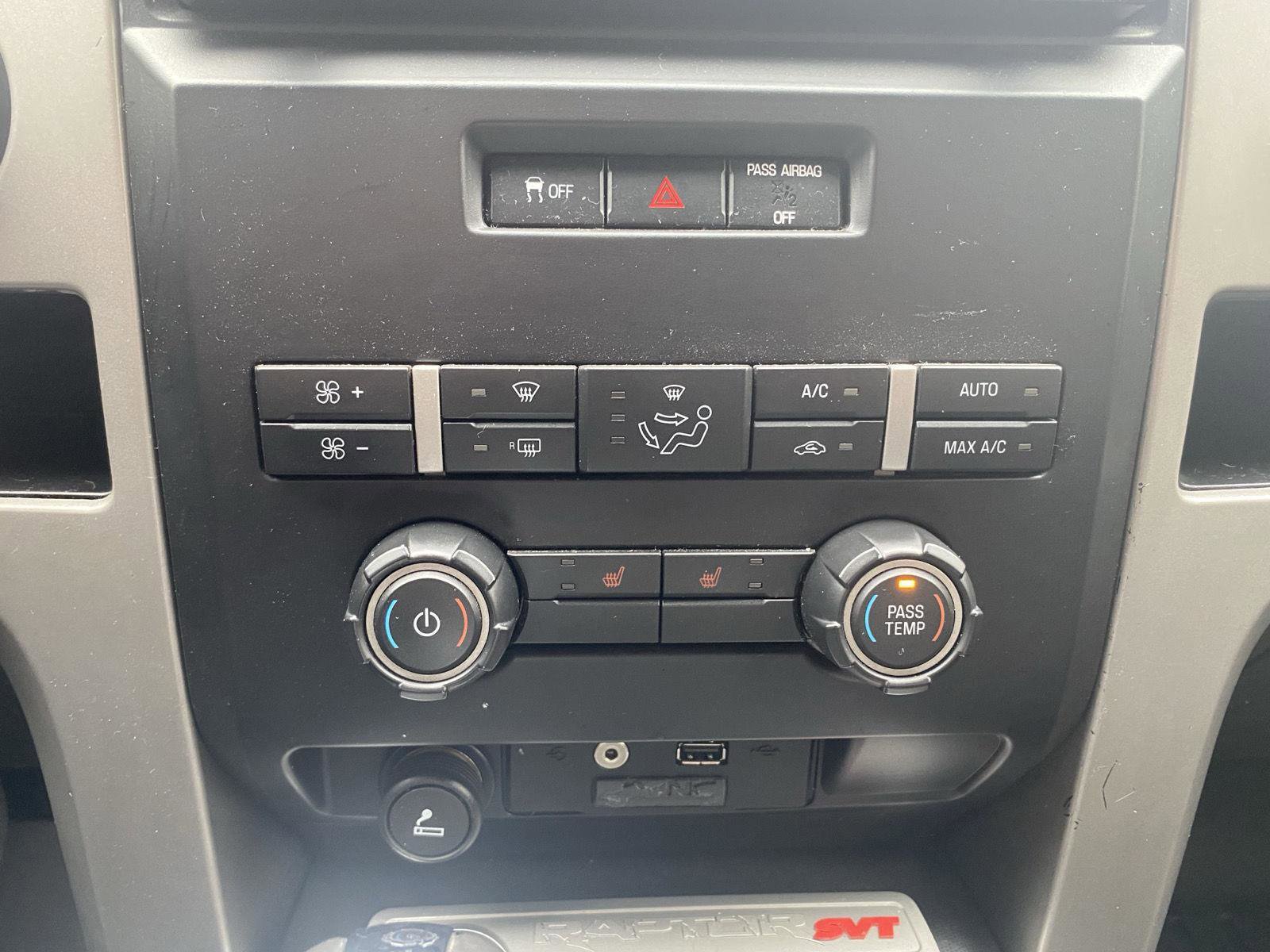 Used 2011 Ford F150 Raptor w/ Raptor Luxury Pkg image 19