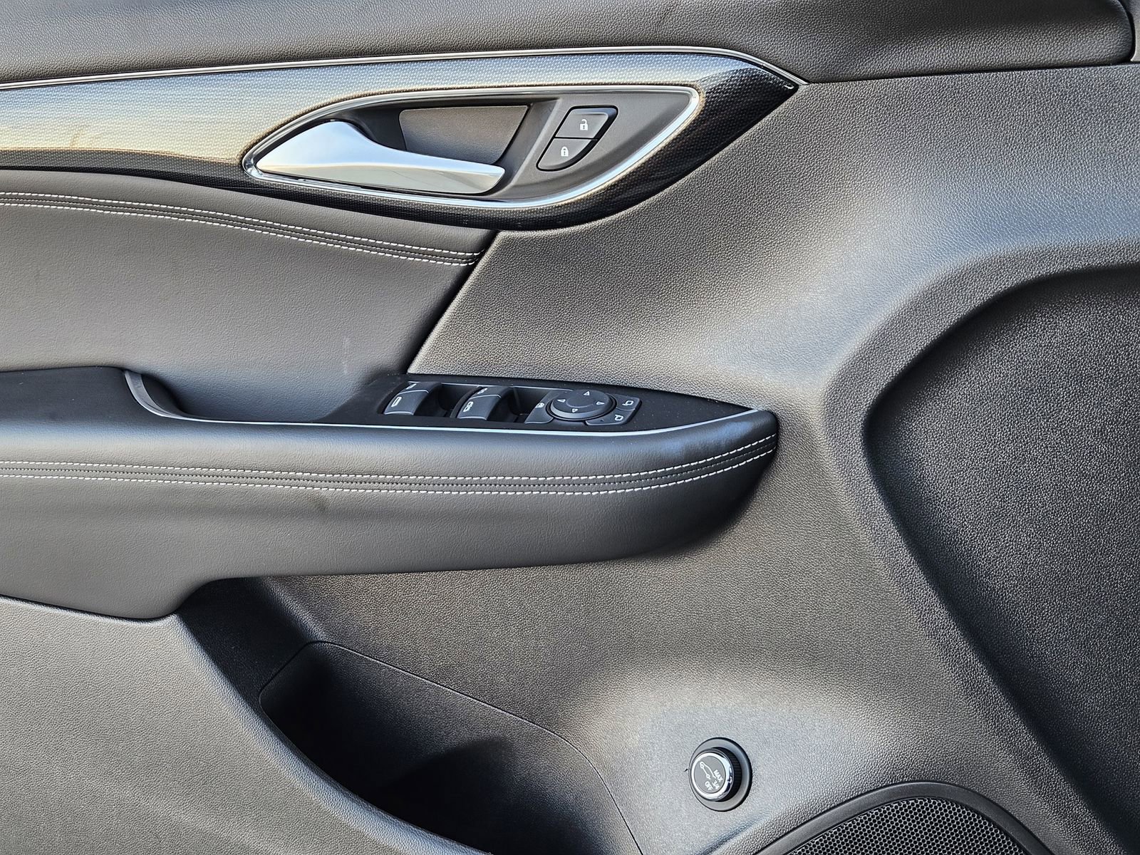 Used 2023 Buick Envision Preferred image 30