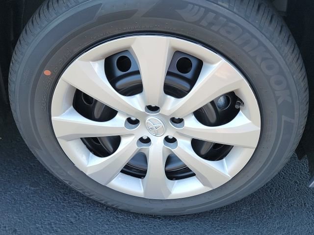 New 2025 Toyota Corolla LE image 9