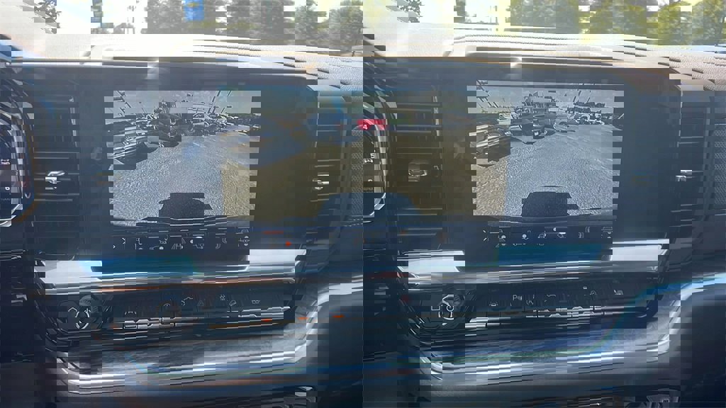 New 2026 Chevrolet Silverado 1500 LTZ w/ LTZ Premium Package image 30