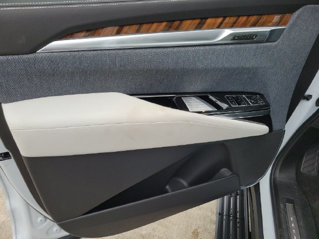 New 2026 Cadillac Escalade ESV Platinum Sport RWD image 9